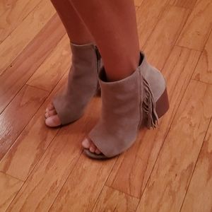 Kenneth Cole ankle boots